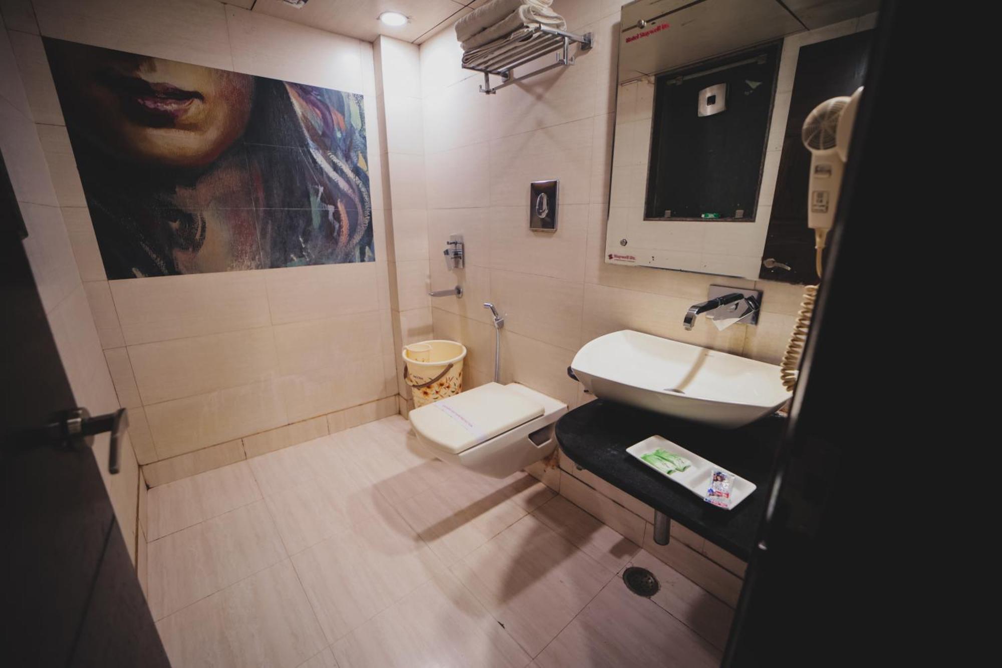 Hotel Stay Well Dx Нью-Дели Экстерьер фото